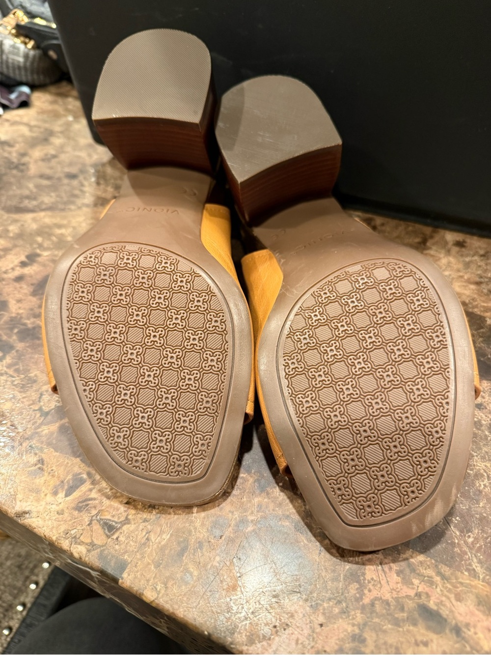 VIONIC VALENCIA HEELED SANDAL WOMEN'S - Picture 5 of 6